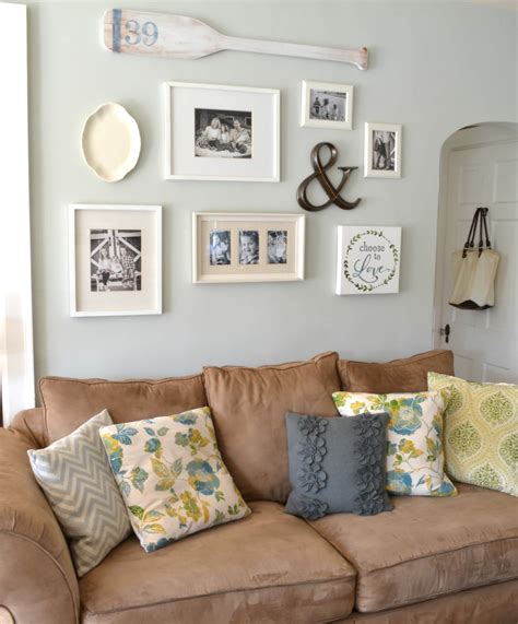 The Best Over The Sofa Decorating Ideas For Small Space