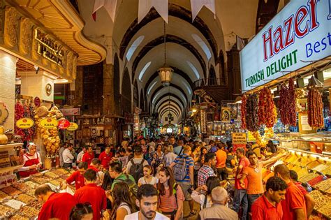 overcrowded Grand Bazaar Istanbul
