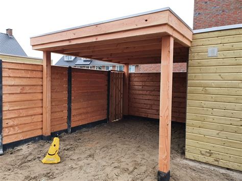 Overkapping Met Schutting