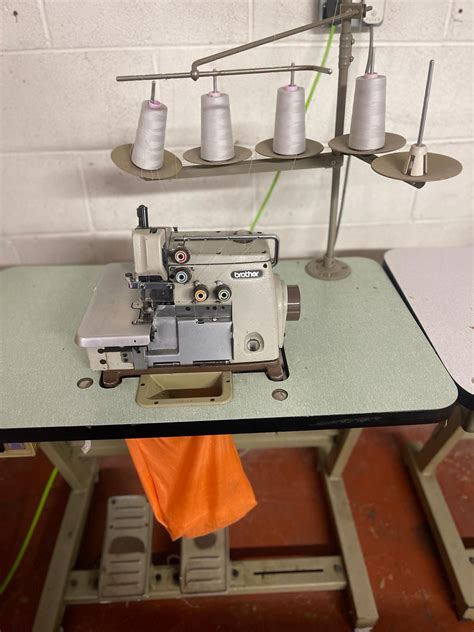 Overlock Machine Used