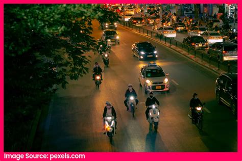 Overtaking in Indonesia: Tips and Strategies for Safe Driving