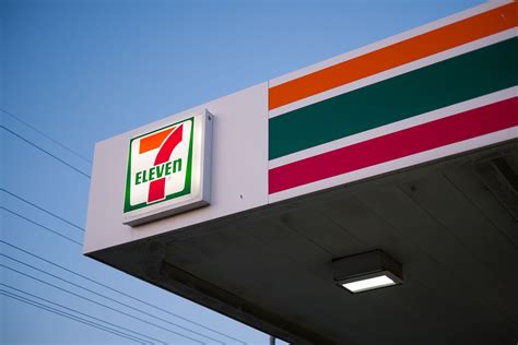 owning a 7 eleven franchise