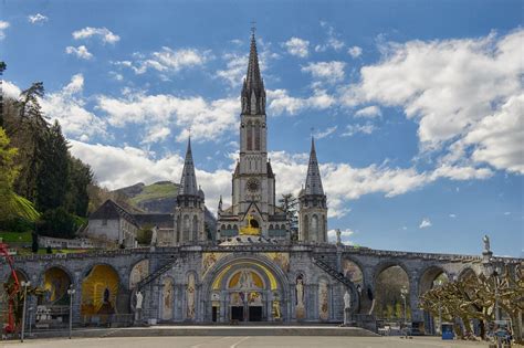 package tours to lourdes