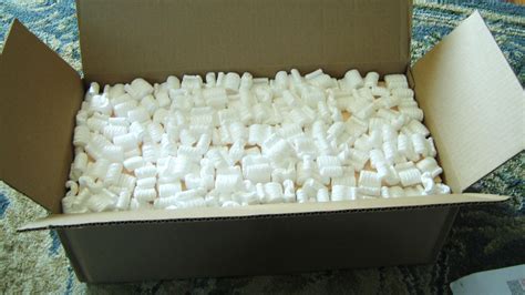 Packing Material Peanuts