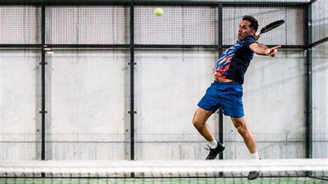 padel instruction