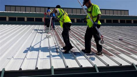 2022 Metal Roof Painting Costs Average Prices By Roof Size