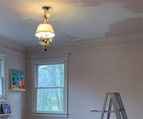 Pros and Cons of Painting Ceiling Same Color as Walls Designing Idea