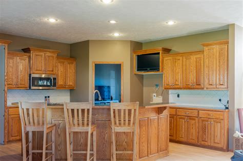 Paint Color Oak Kitchen