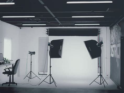 Painting Studio Lighting Setup