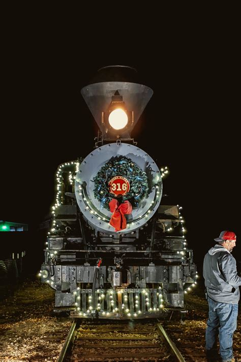 palestine texas train ride