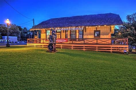 palestine texas visitor center