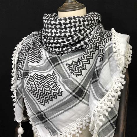 palestinian keffiyeh scarf