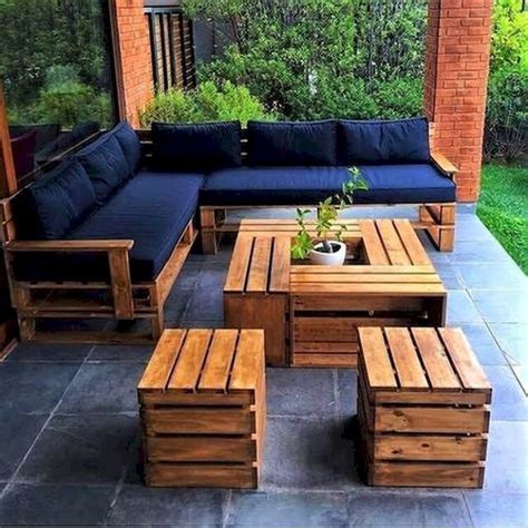 27 Best Outdoor Pallet Furniture Ideas and Designs for 2017