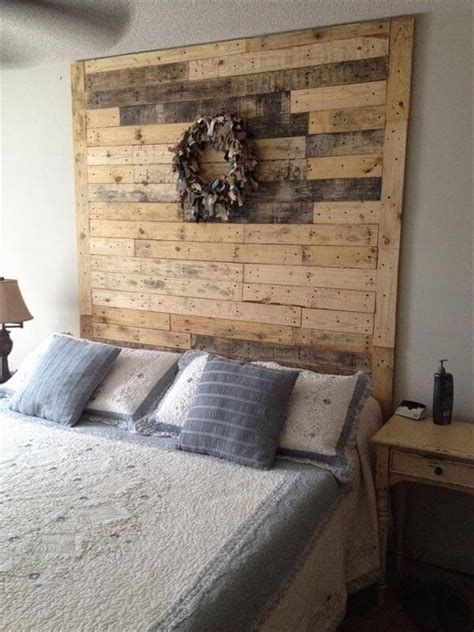Pallet Wall Headboard