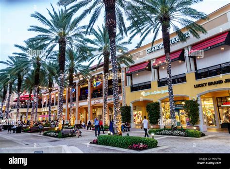 Palm Beach Shopping: A Shopaholic's Paradise
