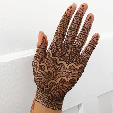 Palm Design Henna