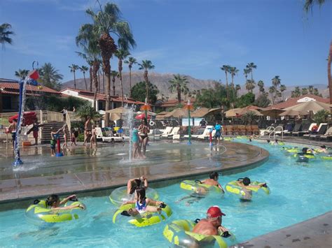 palm springs hotels with lazy river