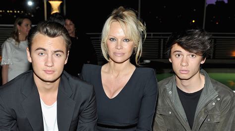 pamela anderson and kids