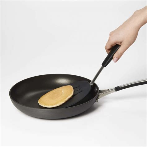 Pancake Turner Description