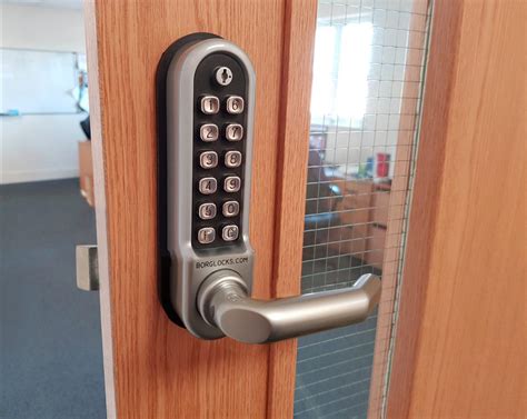 panel door lock hsn code