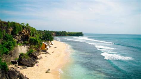 Pantai Di Bali Yang Sepi