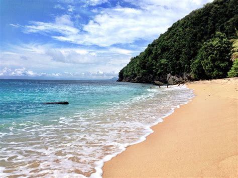 Pantai Di Pulau Papua