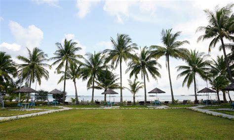 Pantai Impian Tanjung Pinang: Wisata Pantai Yang Memukau