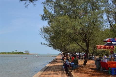 Pantai Marina Kota Semarang Jawa Tengah