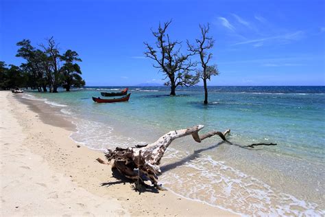 Pantai Pasir Putih Aceh: Pesona Keindahan Alam Di Ujung Sumatera