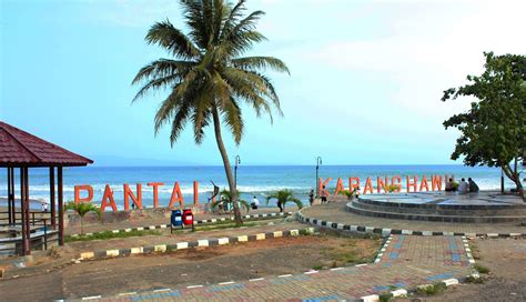 Pantai Pelabuhan Ratu Sukabumi: Pesona Keindahan Di Tepian Laut