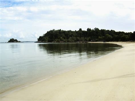 Pesona Pantai Tanjung Balai Karimun