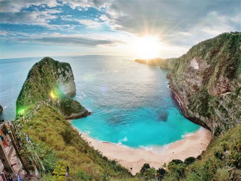 Pantai Terkenal Di Indonesia