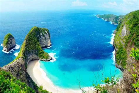 Pantai Di Bali Yang Terkenal: Surga Wisatawan Di Tengah Lautan