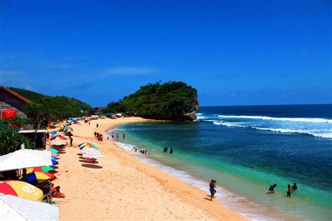 Pantai Indrayanti Gunung Kidul: Wisata Pantai Yang Menawan Di Yogyakarta