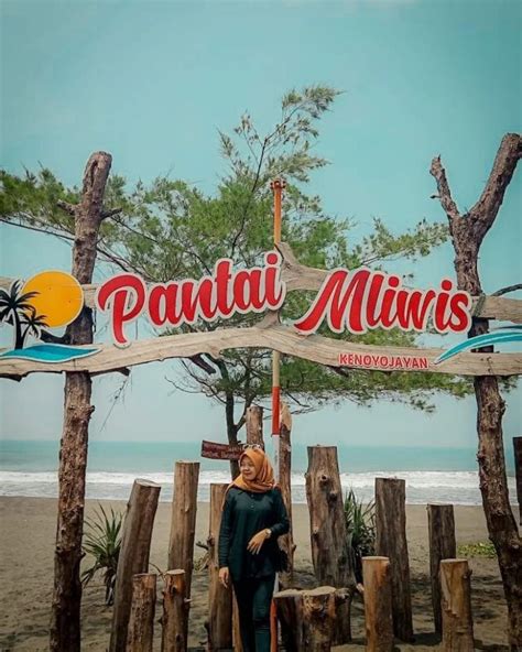 Pantai Nomnom