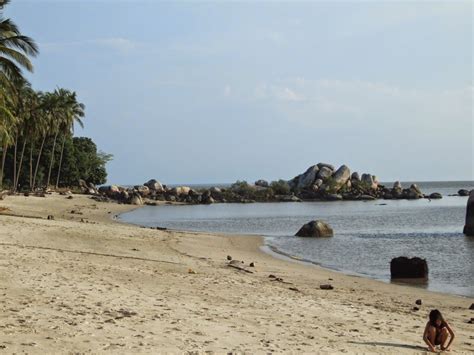 Keindahan Pantai Pelawan Tanjung Balai Karimun