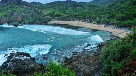 Pantai Siung Gunung Kidul: Kecantikan Pantai Yang Menakjubkan Di Yogyakarta