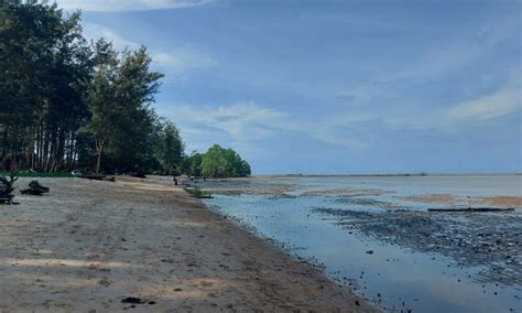 Pantai Tanah Merah Samboja: Keindahan Di Tepian Laut Kalimantan Timur