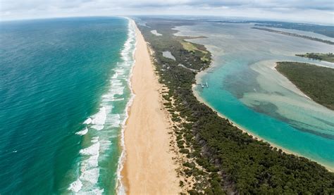 Pantai Terpanjang Di Dunia