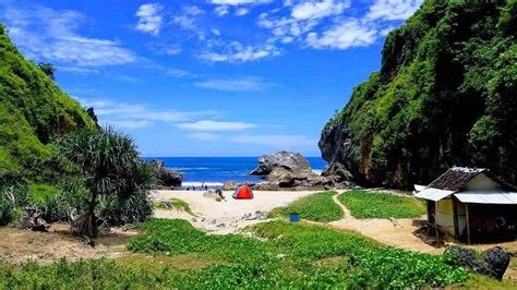 Pantai Wohkudu Gunung Kidul