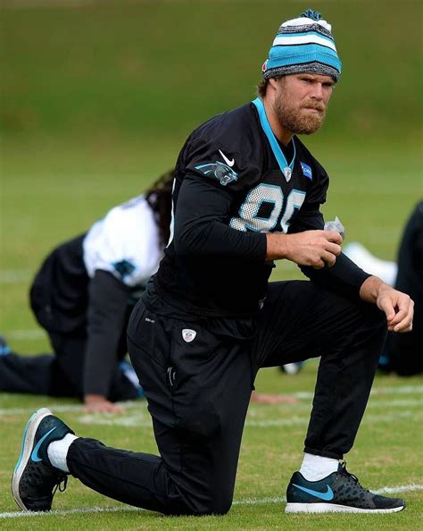 panthers tight end 2015