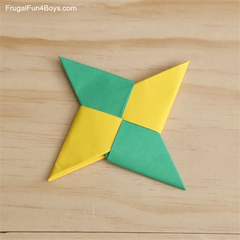 Paper Folding Ninja Star
