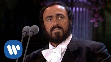 papparoti singer