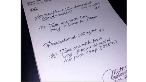 Foto Obat Demam Dari Dokter / Foto Obat Demam Resep Dokter / Anak demam
