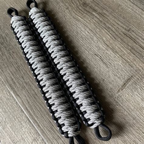 paracord handles for hiking