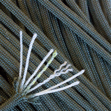 Paracord Inner Strands Woven Together