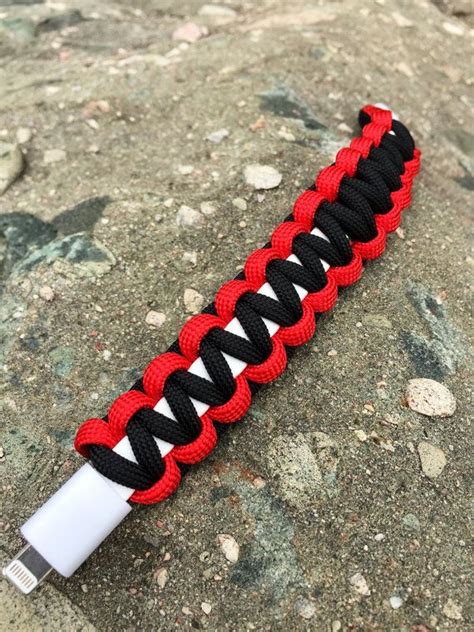 Paracord iPhone Charger Design