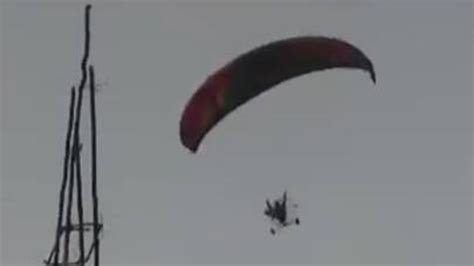 paraglider hamas attack