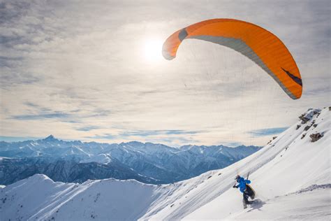 paragliding weather conditions