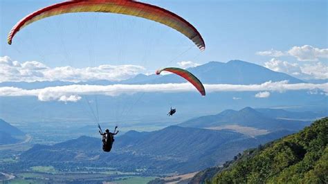Paralayang Gunung Banyak